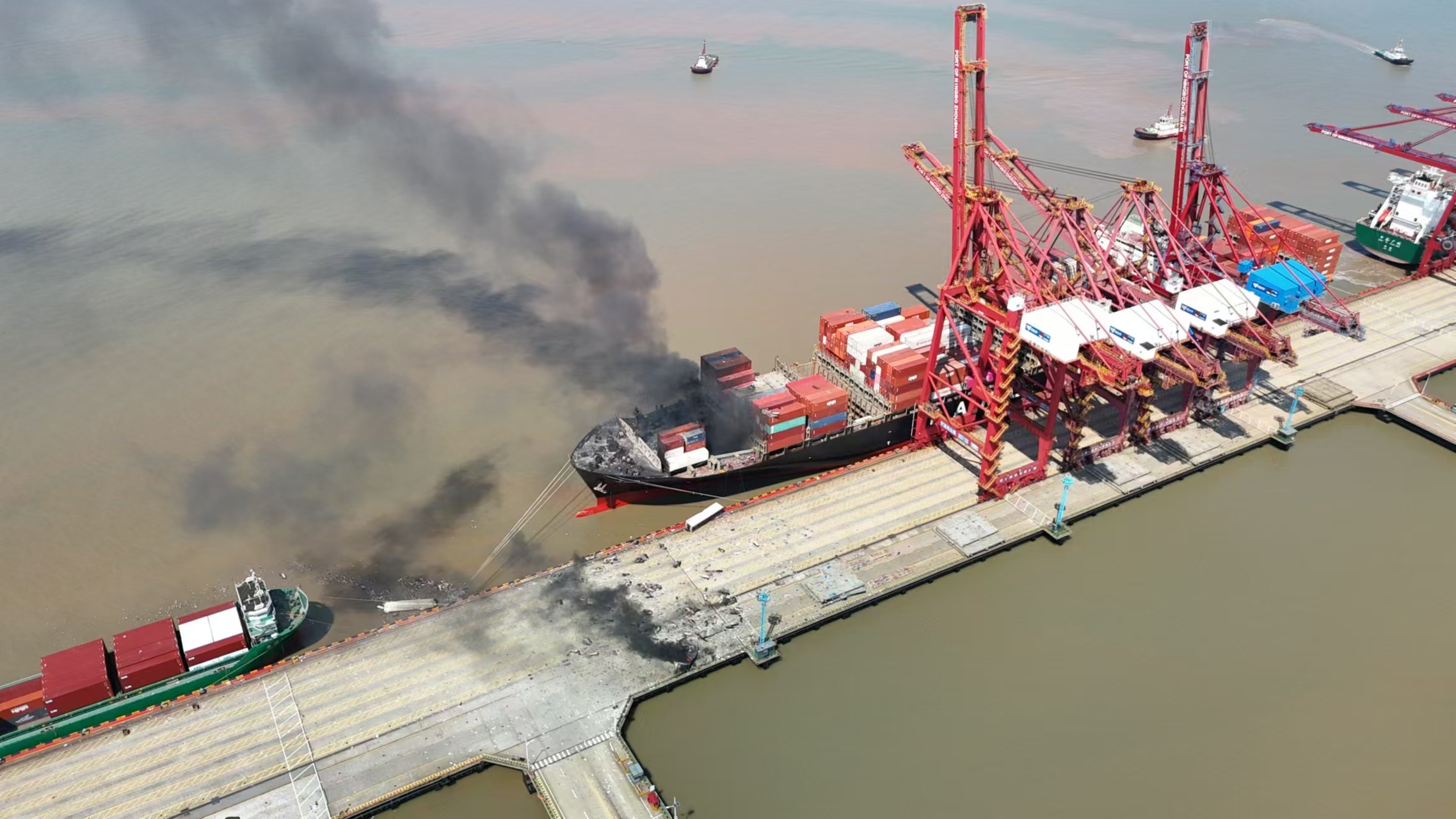 A DG container docked at Ningbo Beilun Phase III Terminal exploded